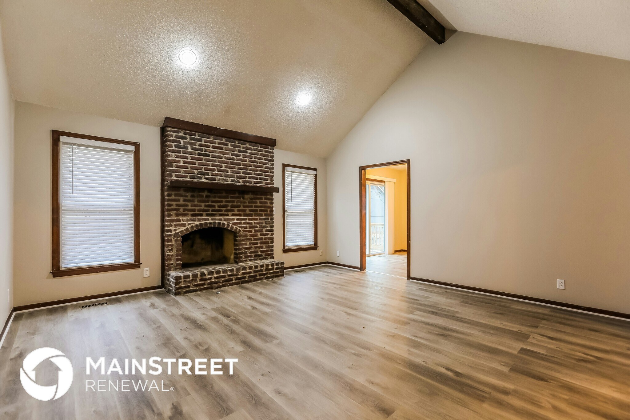 Building Photo - 14835 S Locust St