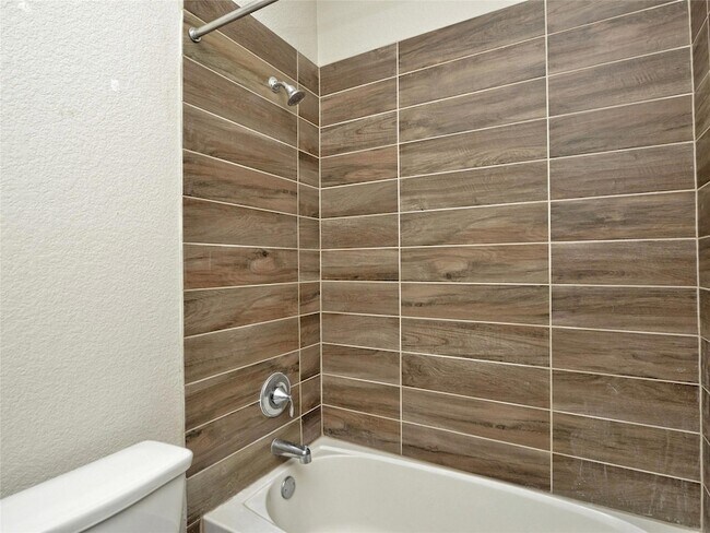 Building Photo - 3724 Lunet Ring Way