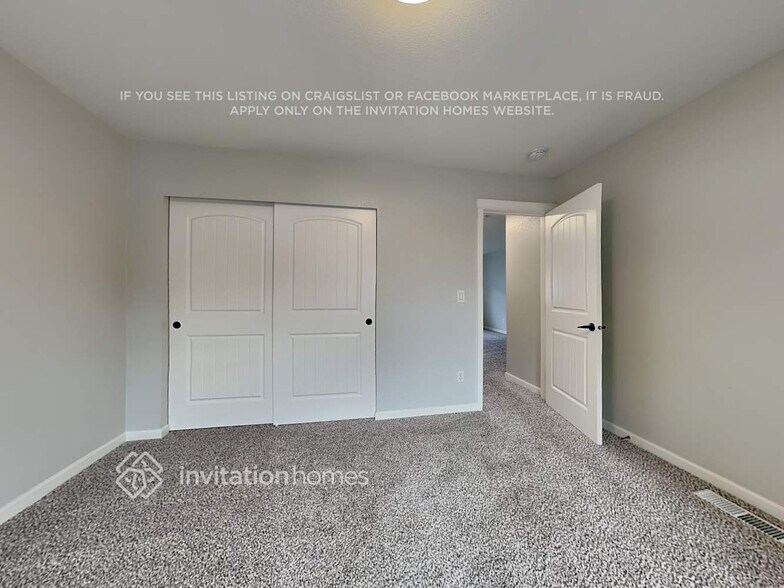 Building Photo - 5631 Komachin Loop SE