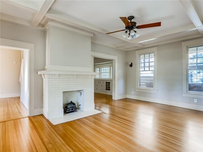 Building Photo - 606 Patterson Ave
