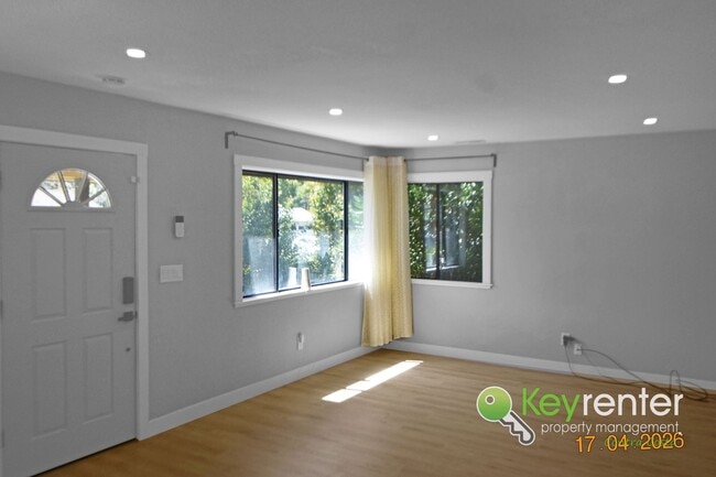 Building Photo - Renovated 4 Bedroom Home with Gourmet Kitchen & Lush Backyard in Concord