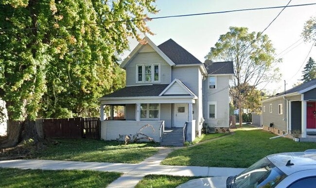 Building Photo - 715 W Elsie St