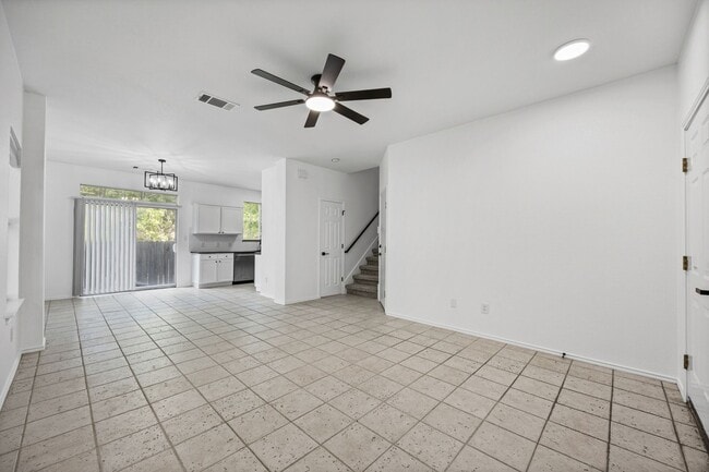 Building Photo - 4501 Whispering Valley Dr