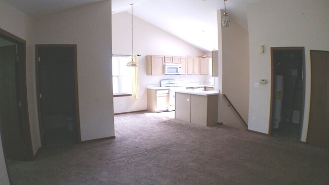 Building Photo - 1934 Heron Ave