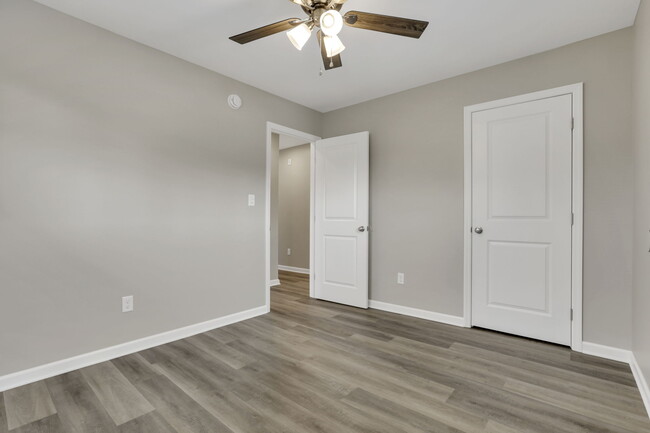Building Photo - 2817 Woodgrove Dr