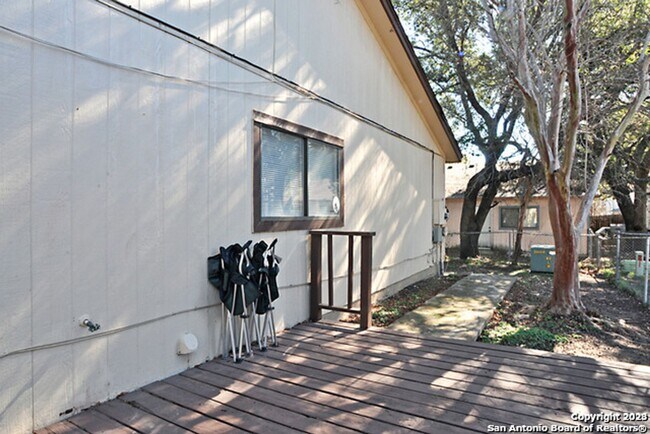 Building Photo - 4 Bed 2 Bath home in Hunters Chase Subdivision