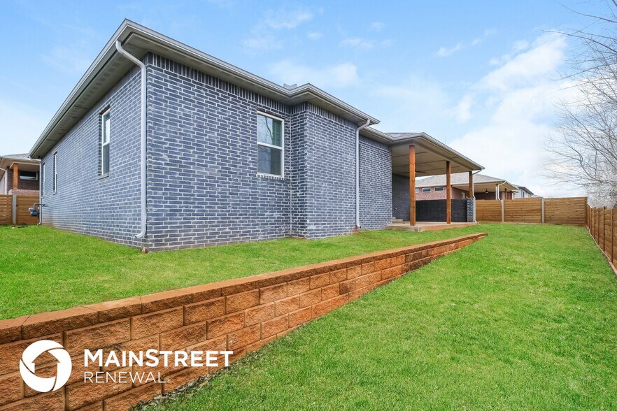 Building Photo - 11249 Paradise Out Ln