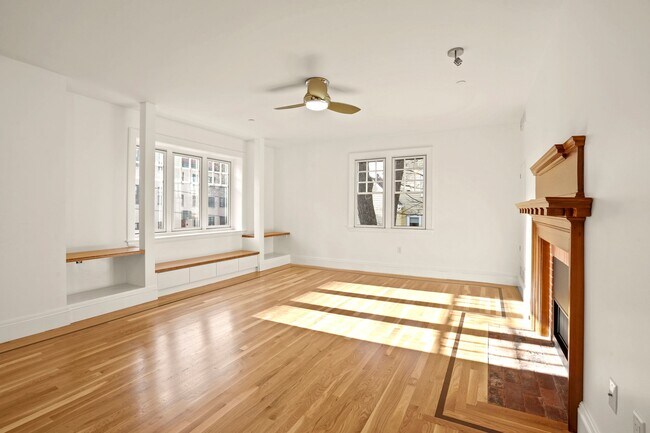 Building Photo - 165 Winthrop Rd