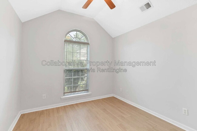 Building Photo - 80 Peregrine Cir