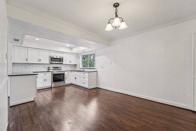 Building Photo - 3103 Glade Springs Dr