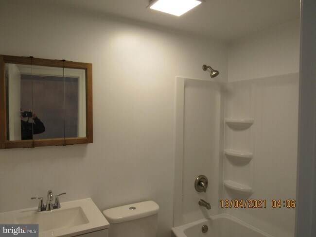 Building Photo - 9611 Heathcliff Dr