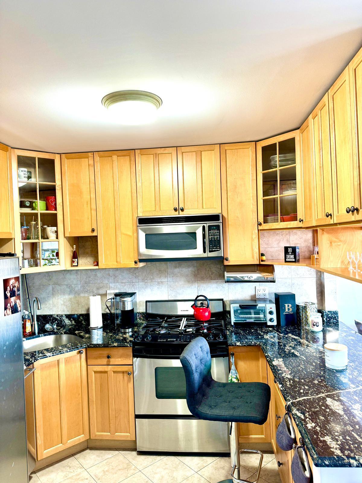 Kitchen - 1155 Welling Ct