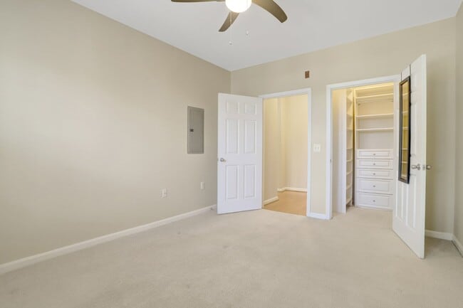 Building Photo - 2301 25th St S