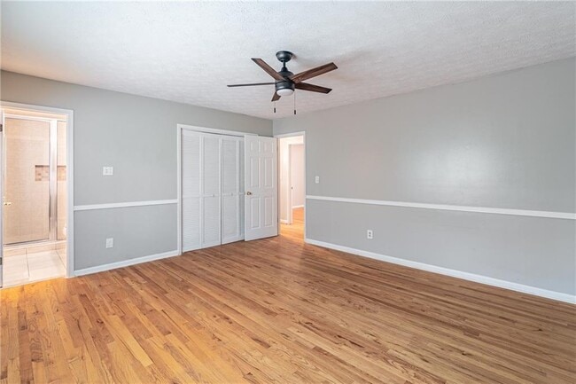 Building Photo - 495 Ansley Dr