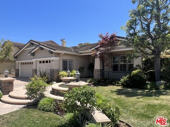 Building Photo - 4566 Via Del Rancho