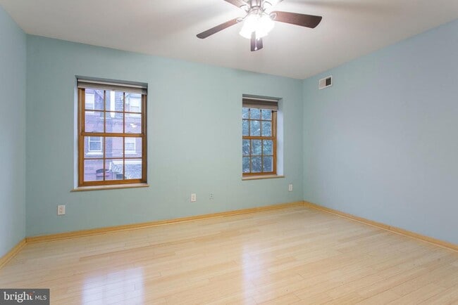 Building Photo - 4436 Sansom St