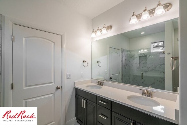 Building Photo - St. George 3 Bedroom Single-Level Home–$30...