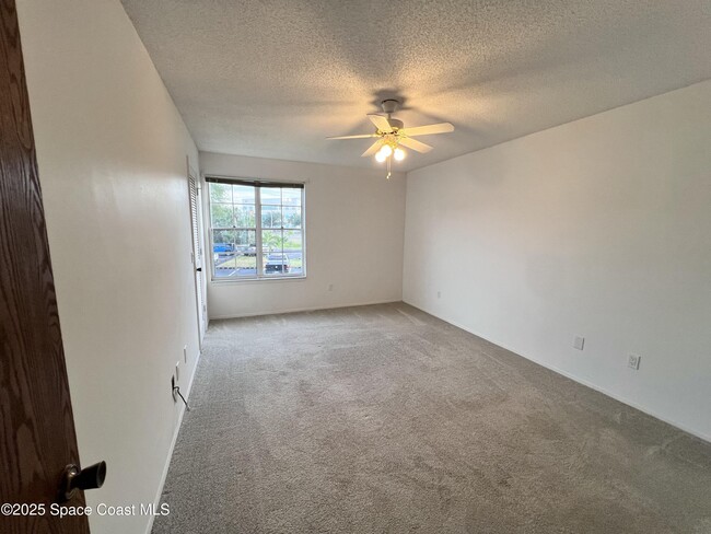 Building Photo - 7240 US-1