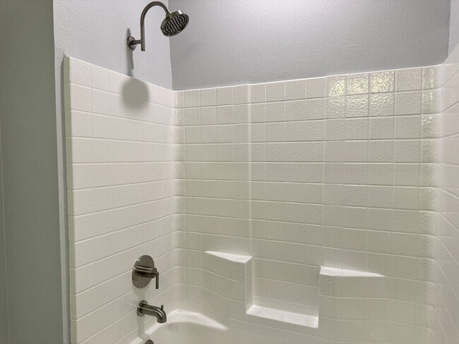 Building Photo - 448 Preston Rdg Dr