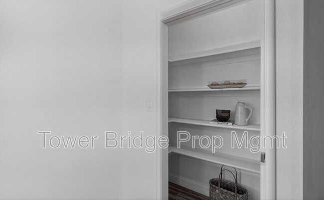Building Photo - 3937 Orangewood Dr