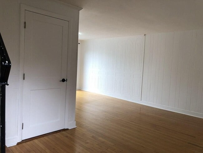 Building Photo - 282 Lexington St