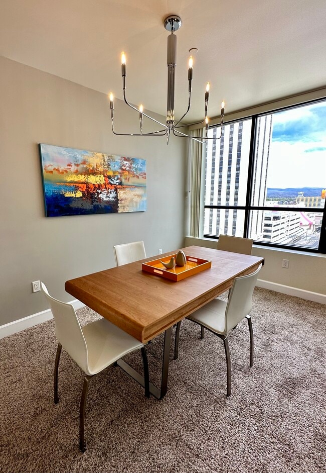 Building Photo - 450 N Arlington Ave