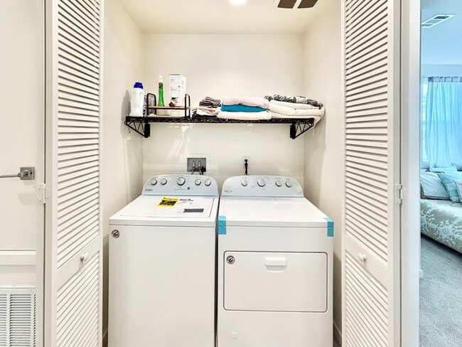 Building Photo - 1105 Canal St