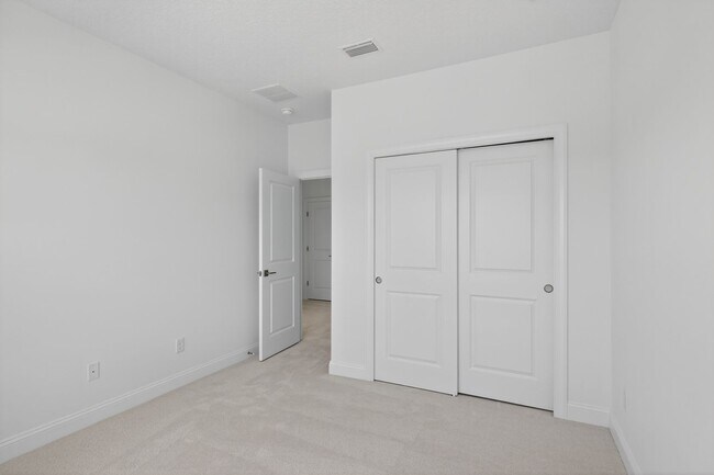 Building Photo - Brand New Home