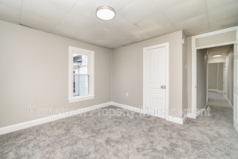 Building Photo - 609 Spruce St