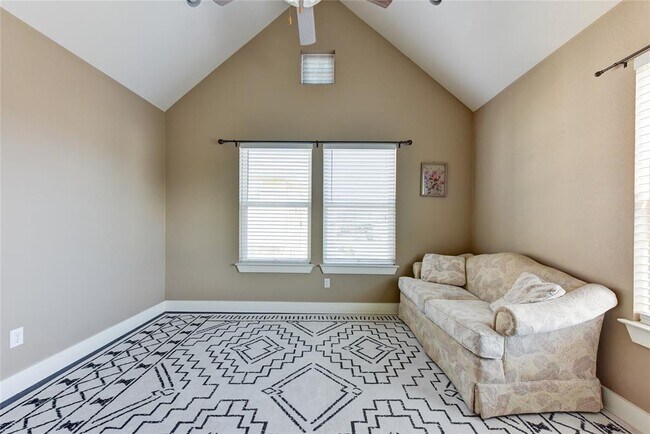 Building Photo - 12212 Tawny Farms Rd