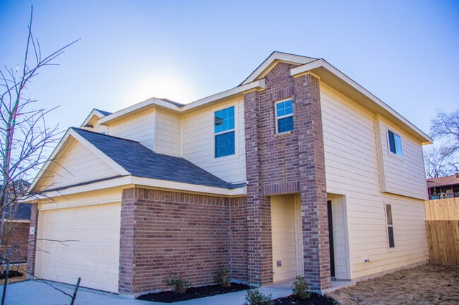 Building Photo - 8619 Tesoro Hills