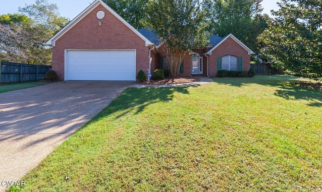 Primary Photo - 70 Richfield Cove