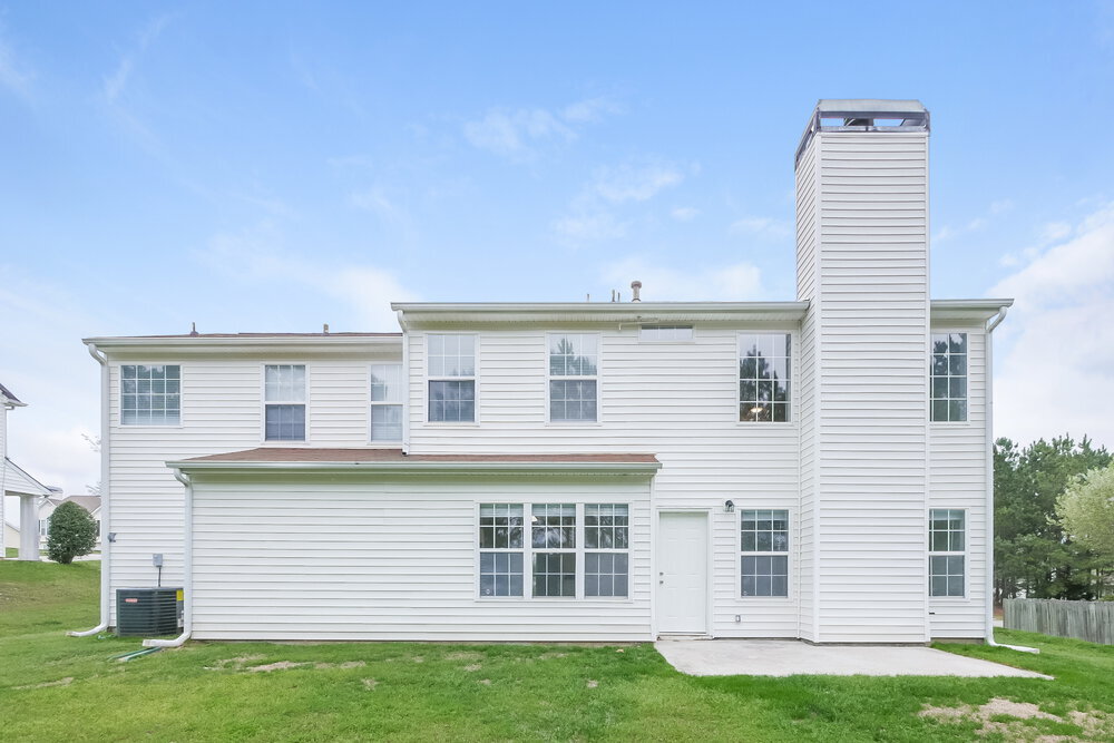 Building Photo - 1423 Buckingham Ct