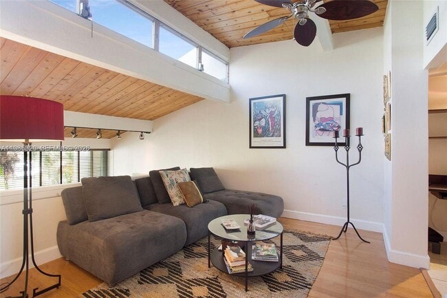 Building Photo - 10449 SW 78th St