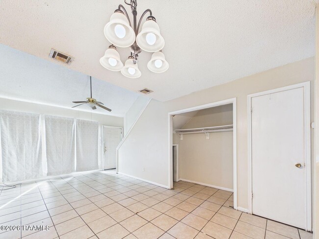 Building Photo - 202 Belfast St