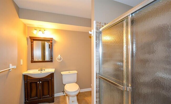 Building Photo - 4166 Round Stone Dr