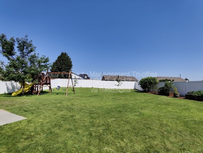 Building Photo - 8605 Zepher Ct