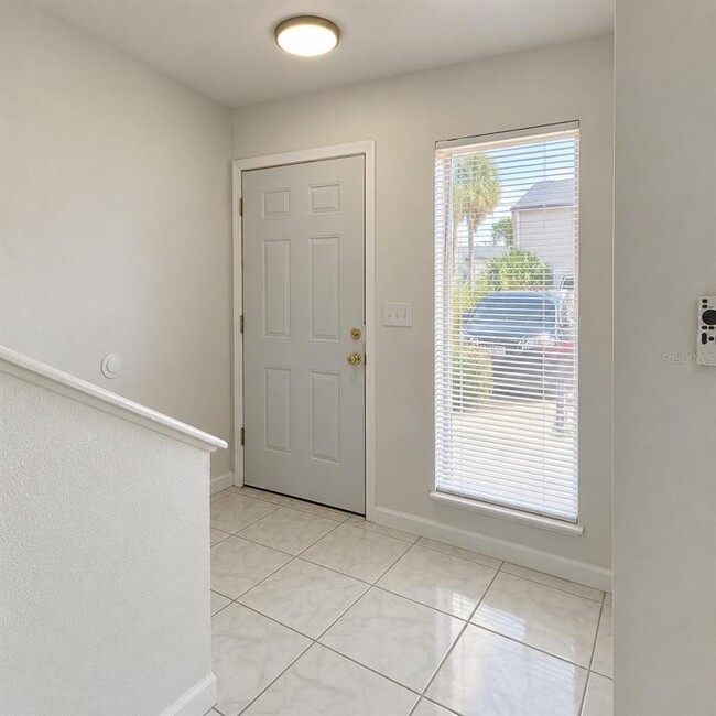 Building Photo - 4022 Henley Rd