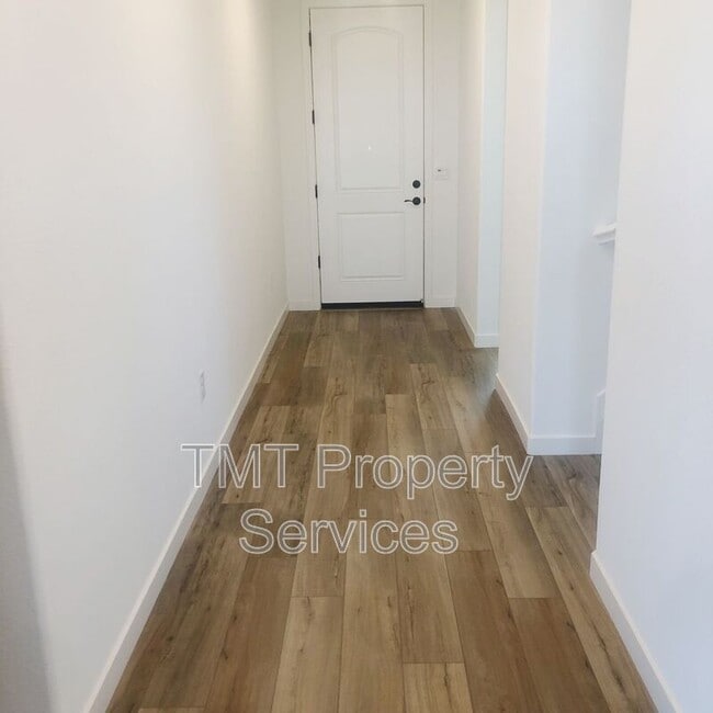 Building Photo - 8194 Champart Cir