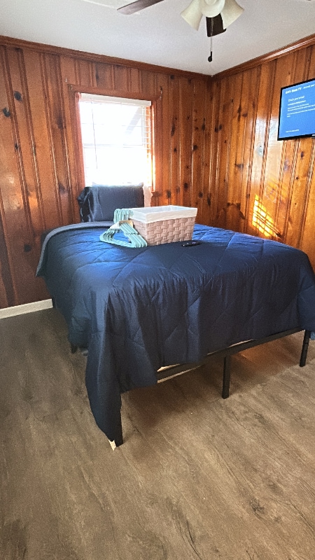 Building Photo - 1006 Hutchens Rd SE