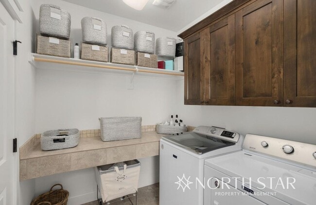 Building Photo - Beauty on Bull Mountain - Lease through Ma...