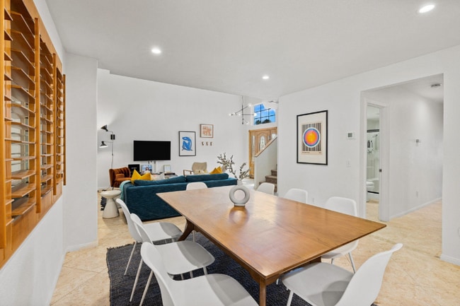 Building Photo - 47765 Tulip Pl