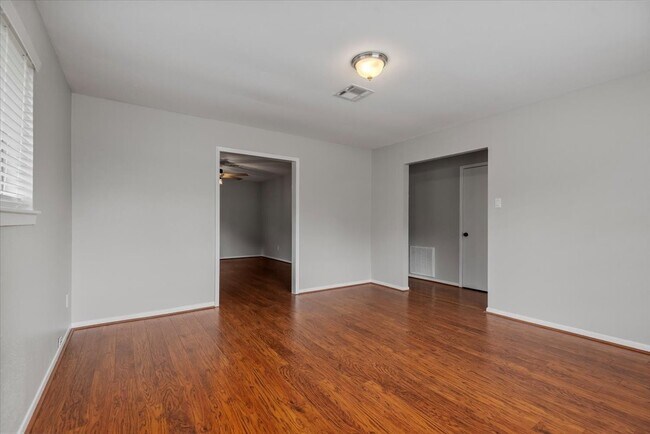 Building Photo - 29414 Sedgefield St