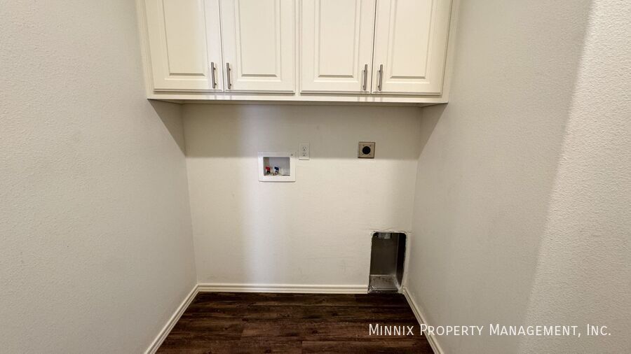 Building Photo - 2017 102nd St