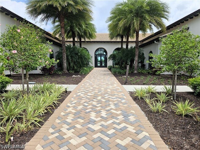 Building Photo - 5032 Arancia Ln