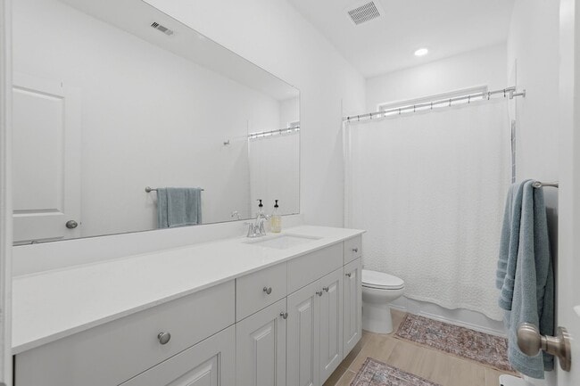 Building Photo - 4910 Shore Arbor Ln