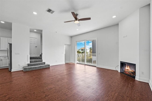 Building Photo - 5728 Biscayne Ct