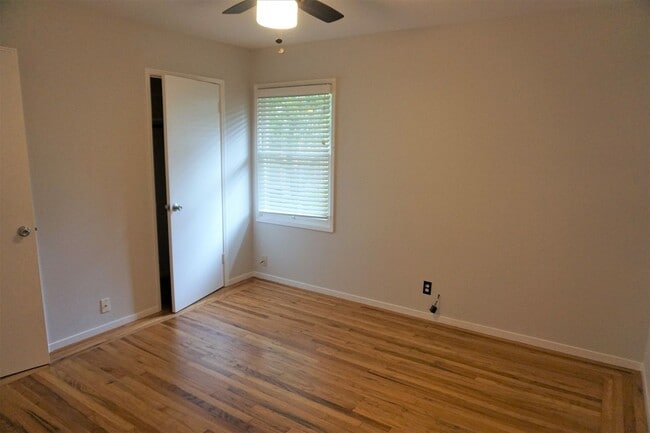 Building Photo - Well Maintained Single-Family Home in Saratoga!