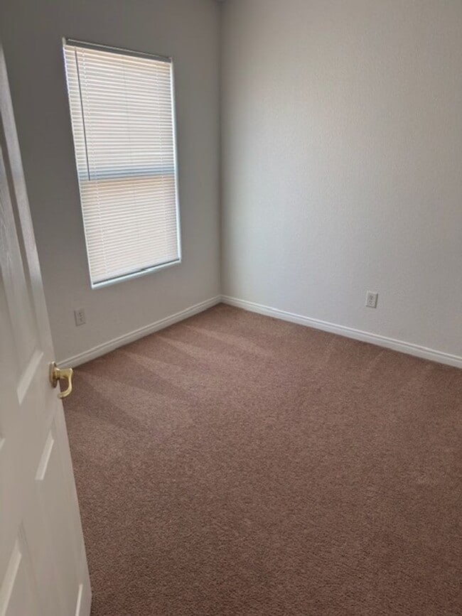 Building Photo - 3 bedroom home in Rhodes Ranch