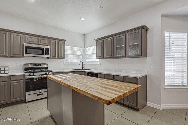 Building Photo - 485 Jeweled Mesa Ct